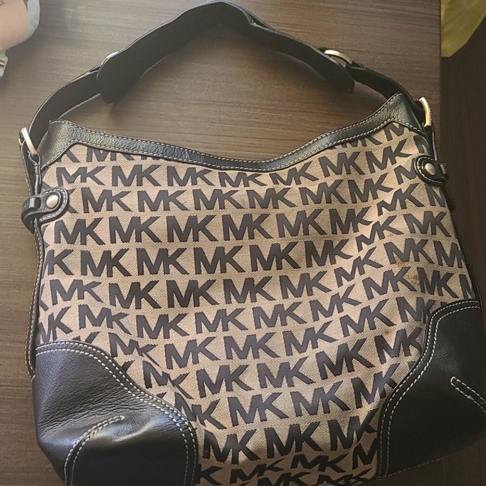 Handbag - Picture 2 of 7